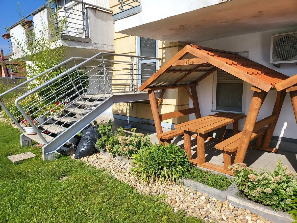 Jozsef Attila Lakas Apartman Hajduszoboszlo
